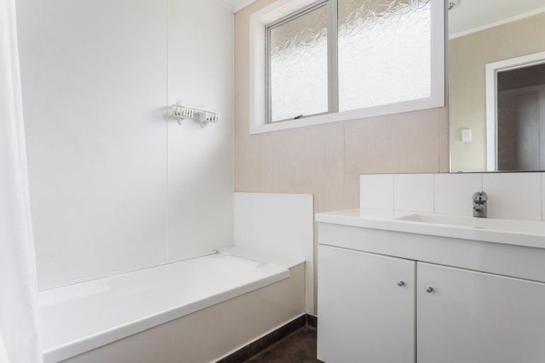 Photo of property in 30 Kowhai Avenue, Edgecumbe, 3120