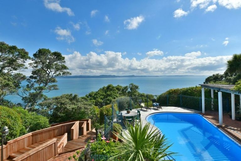 Photo of property in 74 Ardern Avenue, Stanmore Bay, Whangaparaoa, 0932
