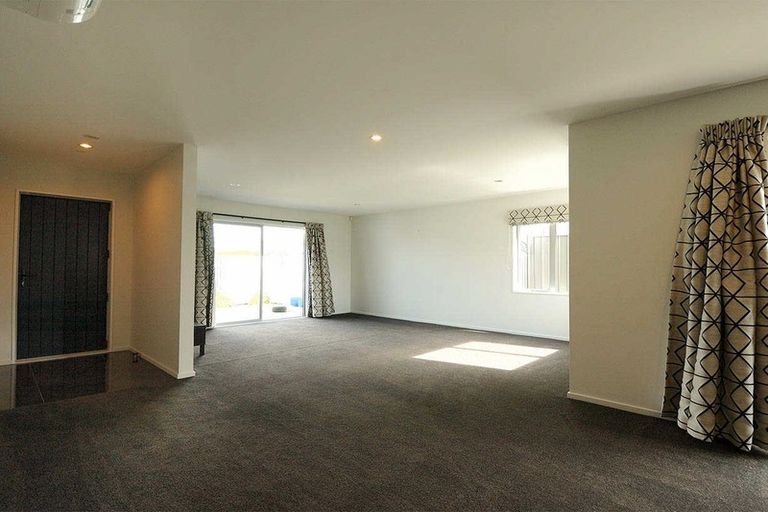 Photo of property in 44 Papawai Drive, Rangiora, 7400