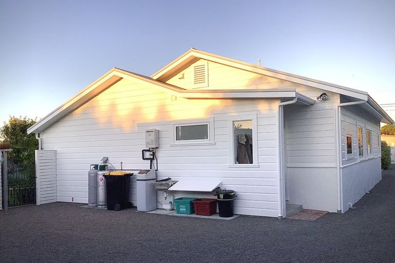 Photo of property in 2 Naples Street, Martinborough, 5711