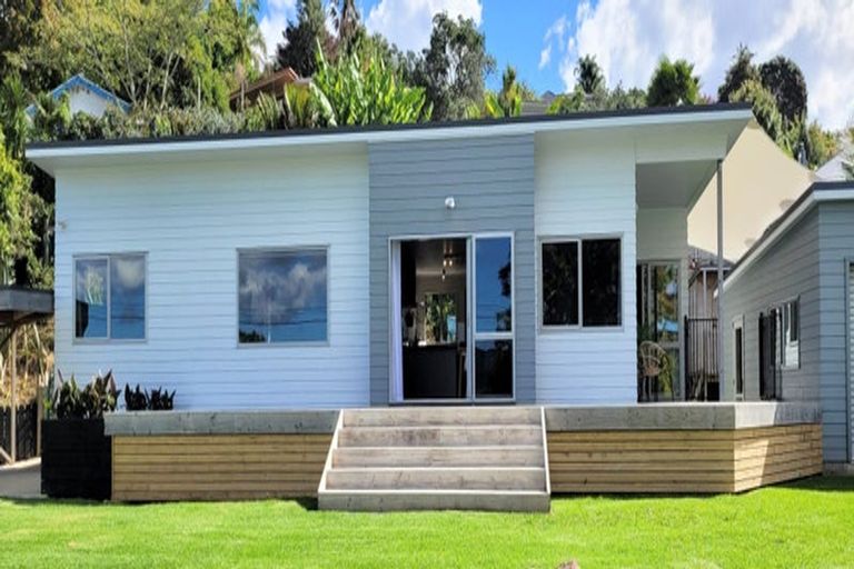 Photo of property in 36 Beach Road, Onerahi, Whangarei, 0110