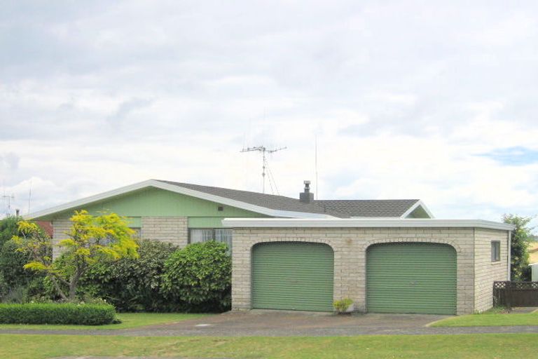 Photo of property in 37 Ruamoana Place, Omokoroa, 3114