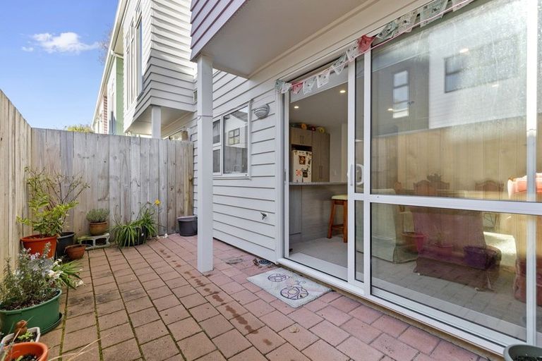 Photo of property in 2/72 Carrington Avenue, Silverdale, Hamilton, 3216
