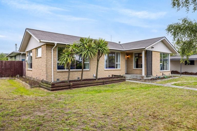 Photo of property in 131 Effingham Street, North New Brighton, Christchurch, 8083