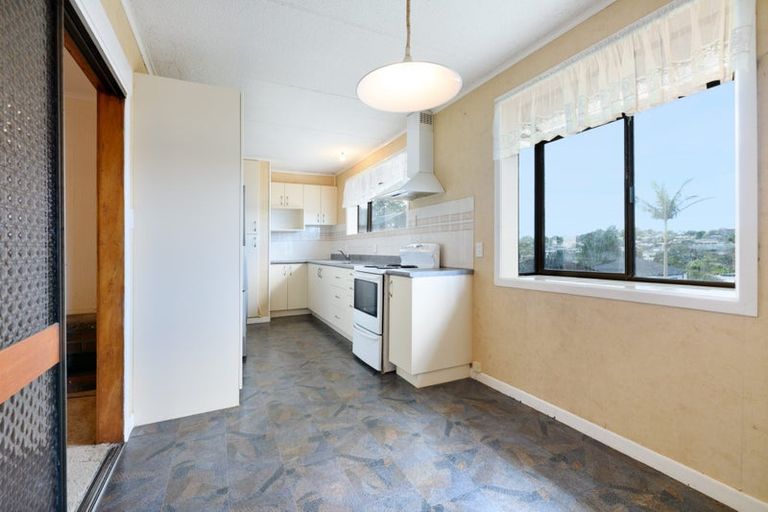 Photo of property in 56 Woodford Avenue, Henderson, Auckland, 0610