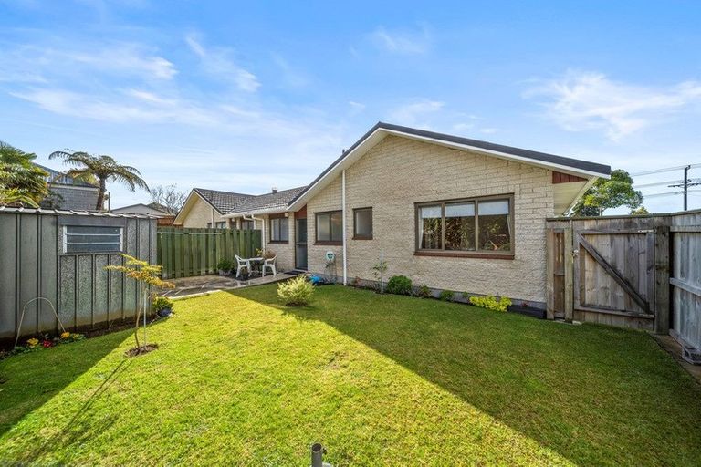 Photo of property in 98b Govett Avenue, Frankleigh Park, New Plymouth, 4310
