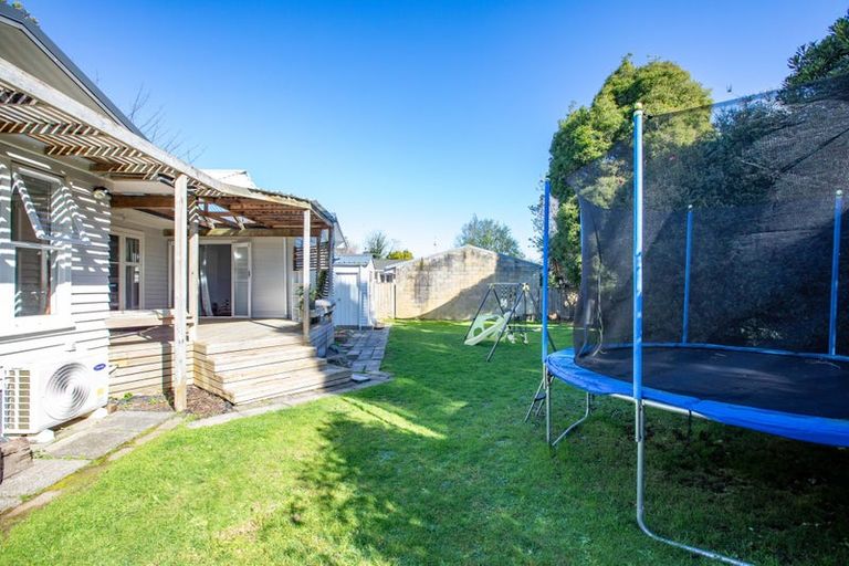 Photo of property in 28 Morris Road, Hillcrest, Hamilton, 3216