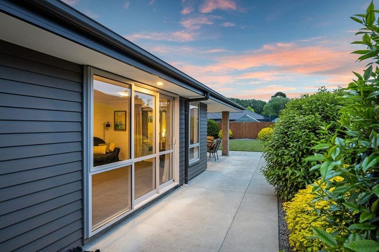 Photo of property in 84 Georgina Street, Marshland, Christchurch, 8083