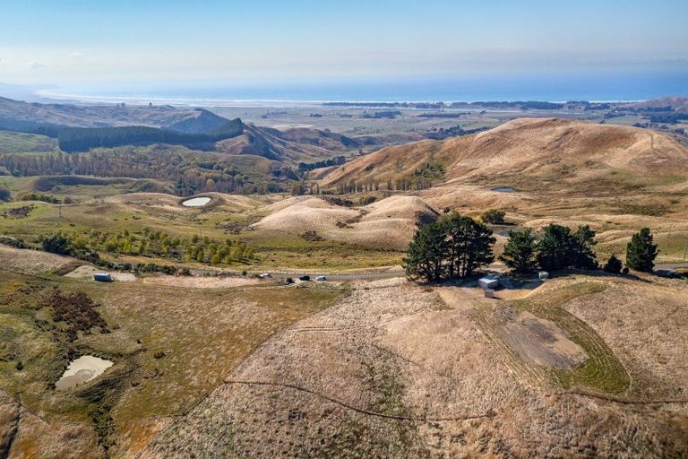 Photo of property in 628 Old Hill Road, Porangahau, 4291
