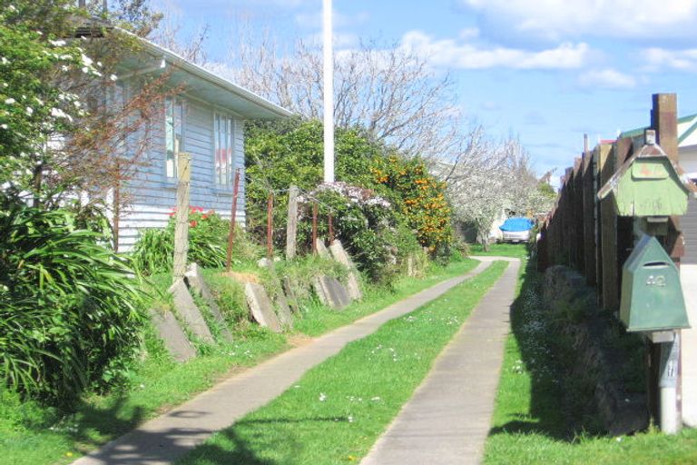 Photo of property in 42 Millers Road, Brookfield, Tauranga, 3110