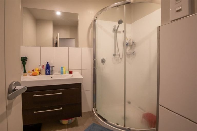 Photo of property in 2/45a Swanson Road, Henderson, Auckland, 0610