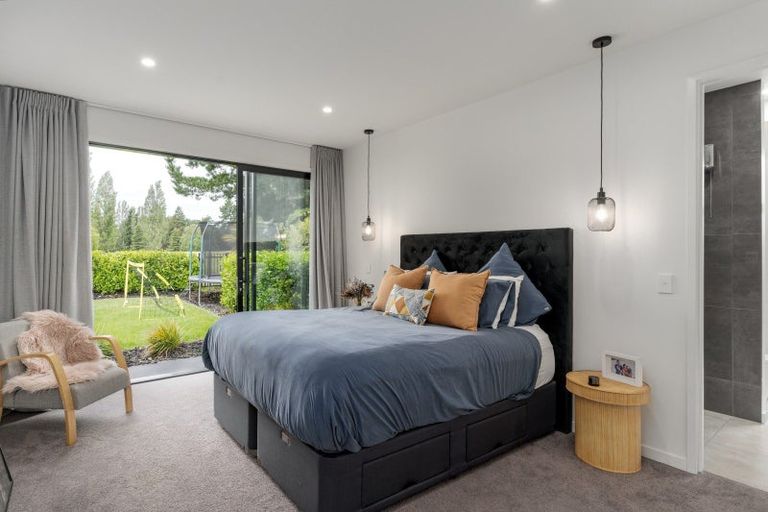 Photo of property in 37 Kohunga Crescent, Bottle Lake, Christchurch, 8083