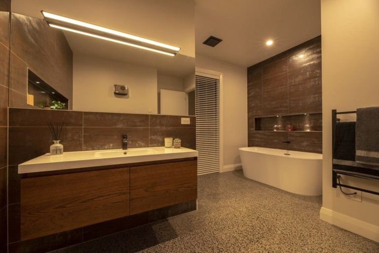 Photo of property in 2 Puriri Park Lane, Waipapa, 0230