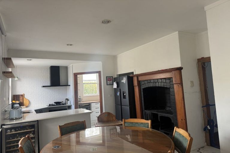 Photo of property in 16 Saint Winifreds Avenue, Hamilton East, Hamilton, 3216