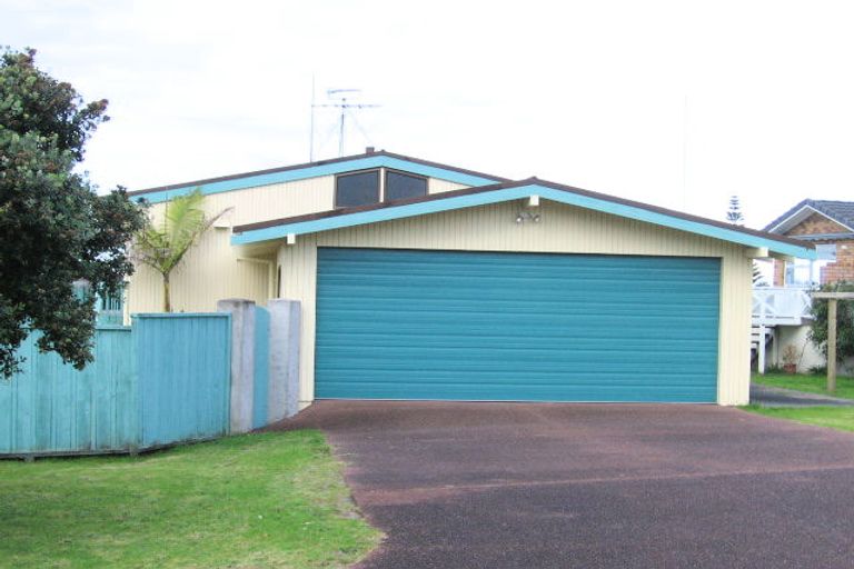 Photo of property in 1 Edith Place, Omaha, 0986