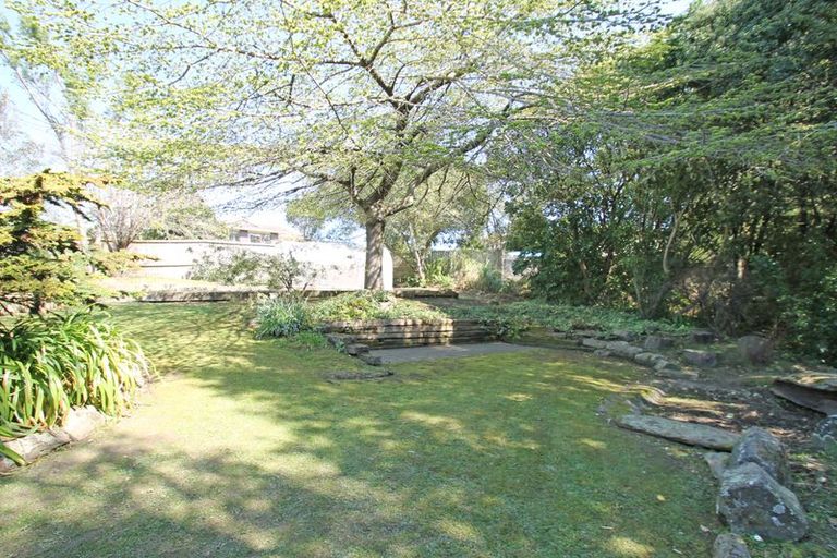 Photo of property in 69 Walton Park Avenue, Fairfield, Dunedin, 9018