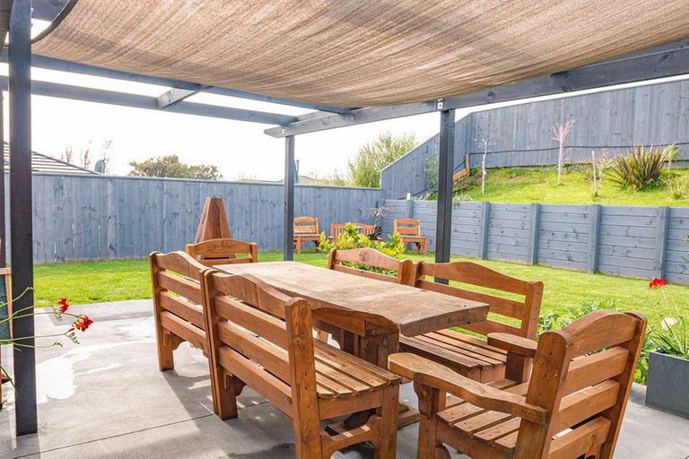 Photo of property in 15 Magnolia Crescent, Tawhero, Whanganui, 4501