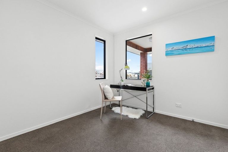 Photo of property in 11 Sydney Place, Flagstaff, Hamilton, 3210