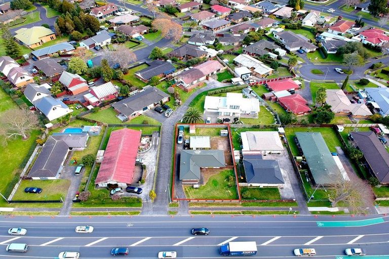 Photo of property in 45 Great South Road, Takanini, 2112