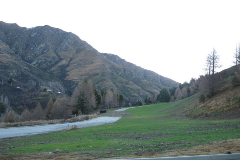 Photo of property in 2 Redfern Terrace, Arthurs Point, Queenstown, 9371