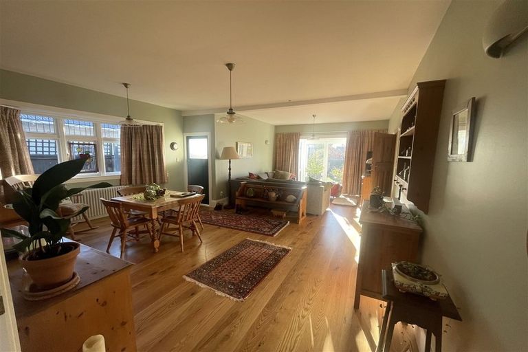 Photo of property in 108 Weston Road, St Albans, Christchurch, 8052