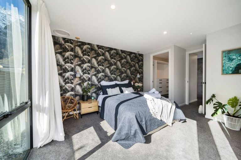 Photo of property in 17 Double Cone Road, Jacks Point, Queenstown, 9371