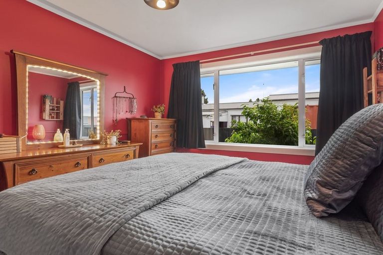 Photo of property in 677 Main South Road, Islington, Christchurch, 8042