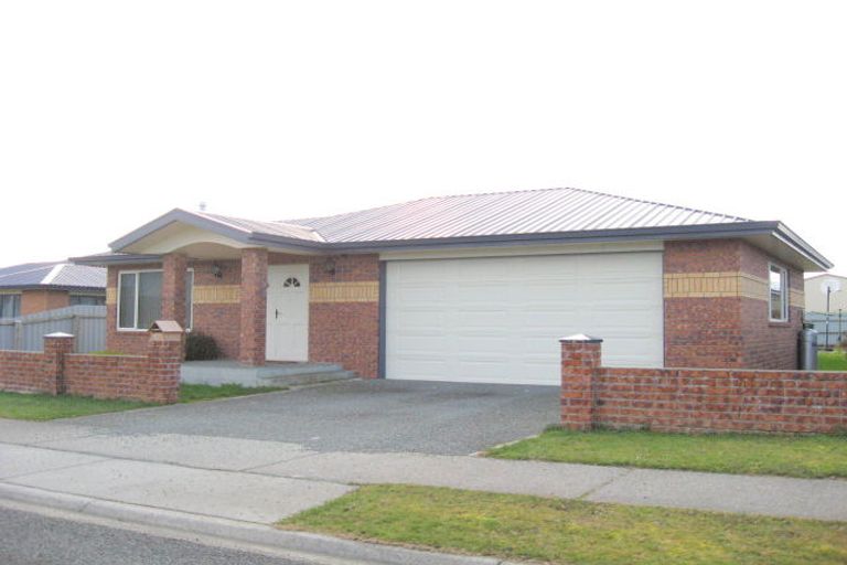 Photo of property in 3 Melland Place, Te Anau, 9600