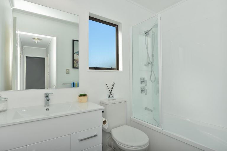 Photo of property in 37 Ridgeway Drive, Te Kamo, Whangarei, 0112