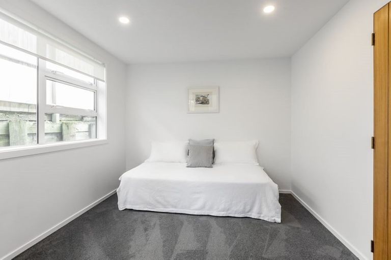 Photo of property in 91f Wade River Road, Stanmore Bay, Whangaparaoa, 0932