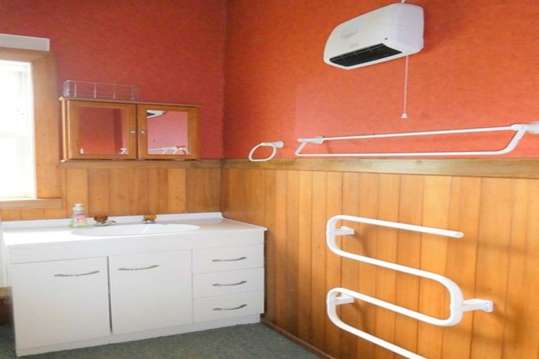 Photo of property in 82 Tasman Street, Karoro, Greymouth, 7805