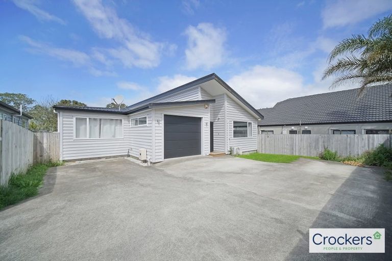 Photo of property in 16 Ararata Lane, Mangere Bridge, Auckland, 2022