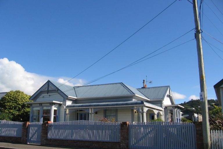 Photo of property in 105 Richmond Street, Petone, Lower Hutt, 5012
