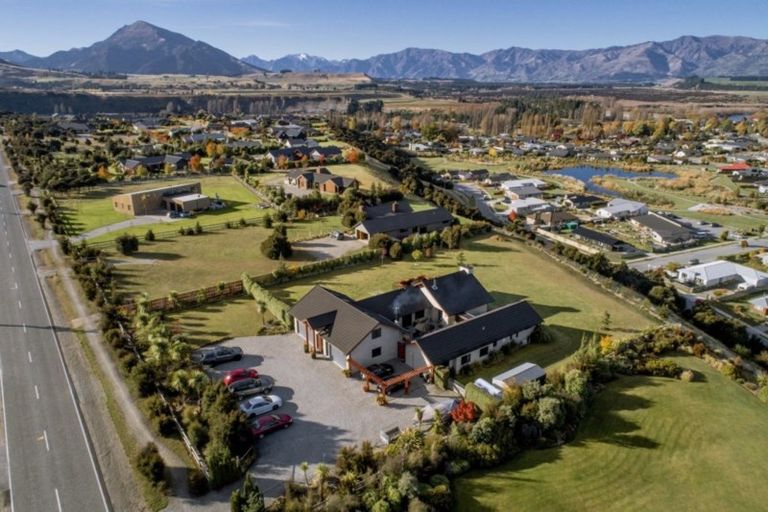 Photo of property in 980 Aubrey Road, Albert Town, Wanaka, 9305