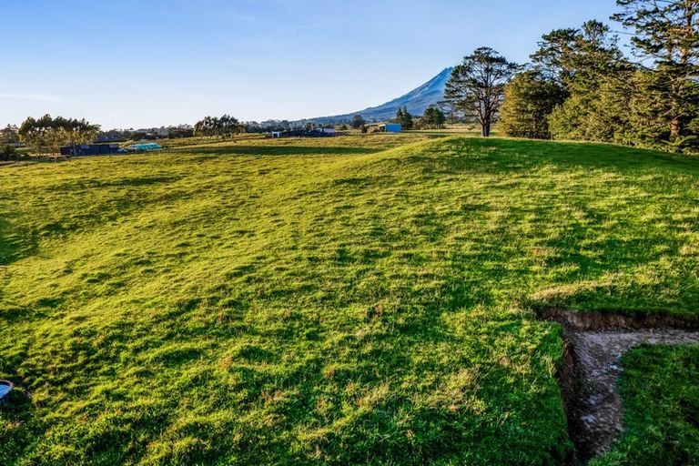 Photo of property in 1202 Frankley Road, Hurworth, New Plymouth, 4371