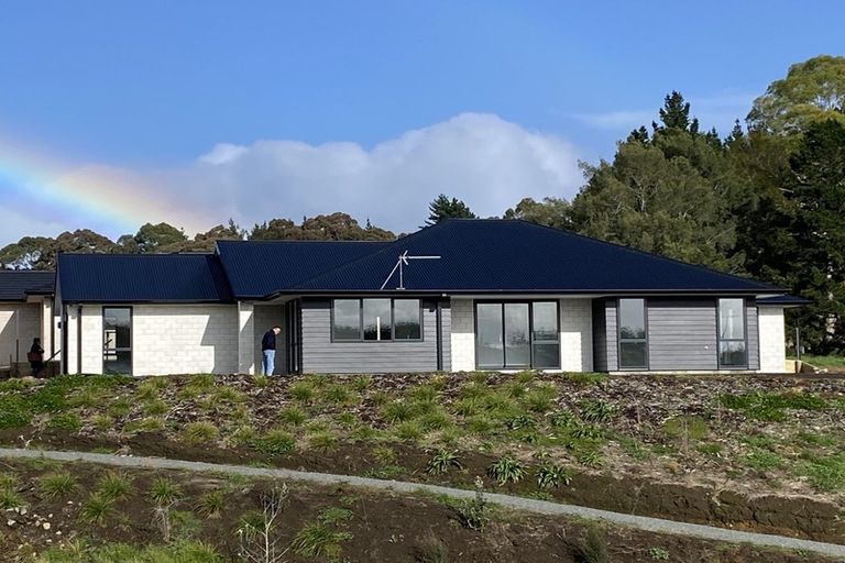 Photo of property in 9 Carriage Close, Omokoroa, 3114