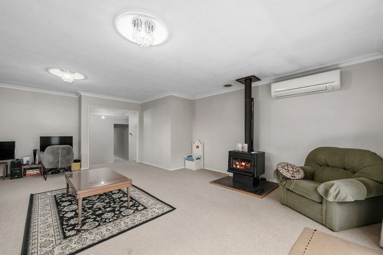 Photo of property in 11 Avian Crescent, Blue Mountains, Upper Hutt, 5371