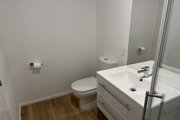 Photo of property in 21 Bale Road, Jacks Point, 9371