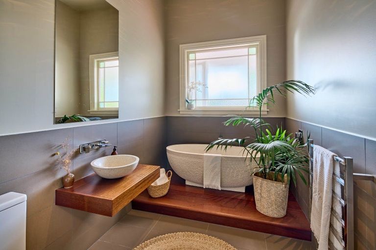 Photo of property in 5a Heretaunga Street, Petone, Lower Hutt, 5012