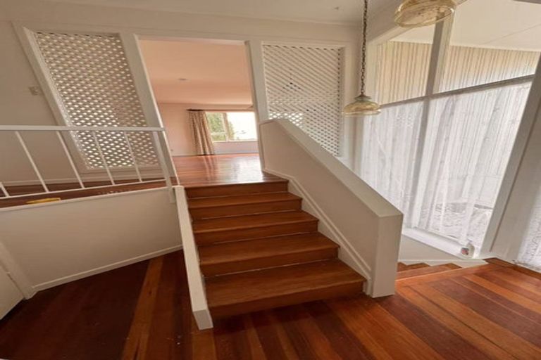 Photo of property in 30 Velma Road, Hillcrest, Auckland, 0627