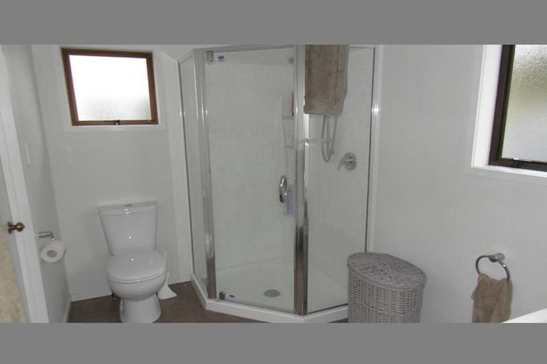 Photo of property in 59 Arrowsmith Road, Waitakere, Henderson, 0782