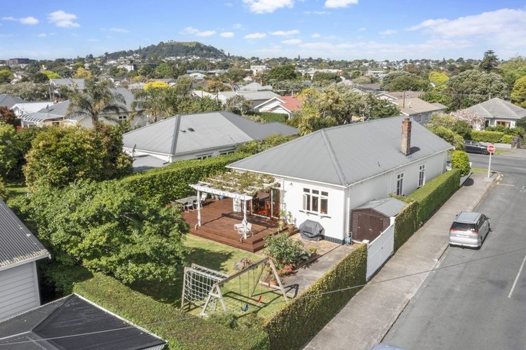 Photo of property in 47 Pine Street, Mount Eden, Auckland, 1041