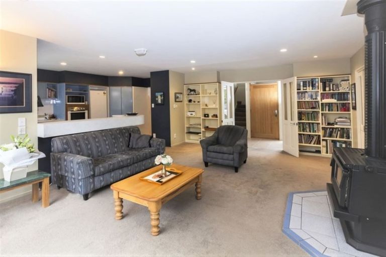 Photo of property in 22 Parkham Drive, Burnside, Christchurch, 8053