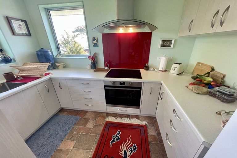 Photo of property in 68 Gurney Road, Kelson, Lower Hutt, 5010