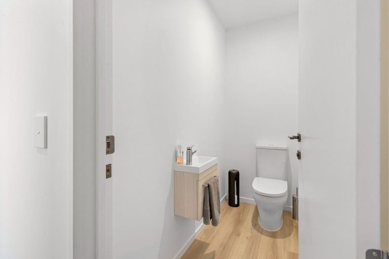 Photo of property in 8 Wheat Street, Jacks Point, Queenstown, 9371