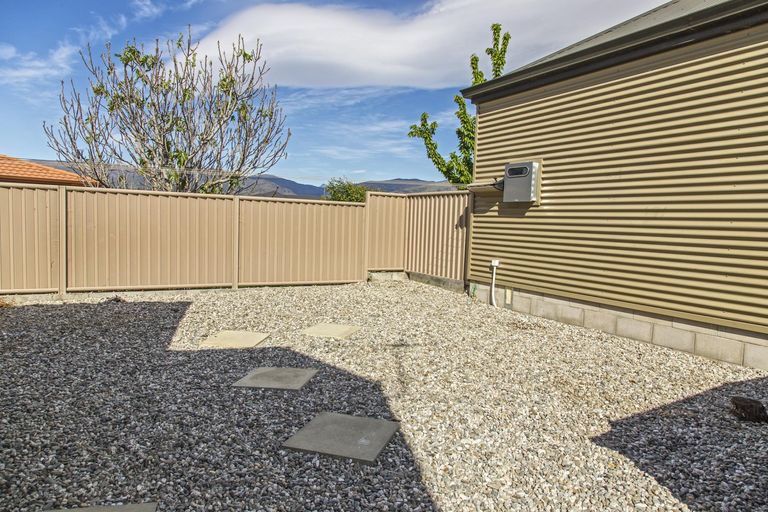 Photo of property in 8b Mckellar Court, Cromwell, 9310