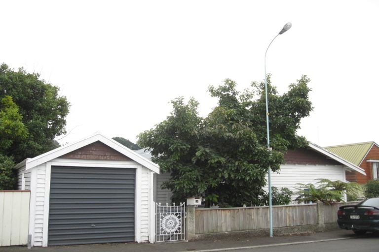 Photo of property in 17 May Avenue, Hospital Hill, Napier, 4110