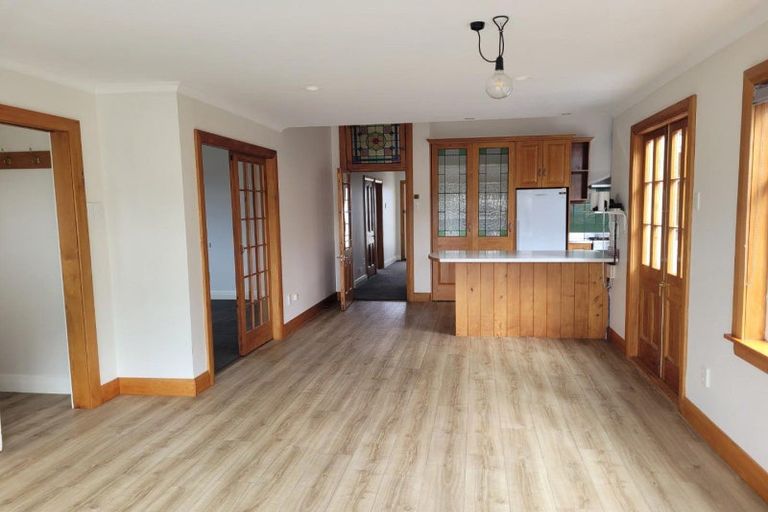 Photo of property in 15 Sackville Street, Fitzroy, New Plymouth, 4312