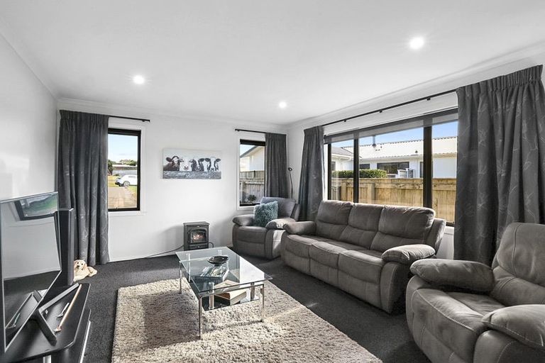 Photo of property in 4 Ellesmere Avenue, Bell Block, New Plymouth, 4312