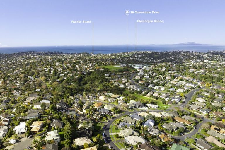 Photo of property in 29 Caversham Drive, Torbay, Auckland, 0630
